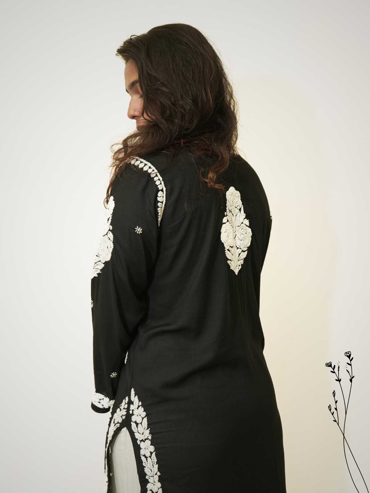 Meena modal chikankari Long kurti