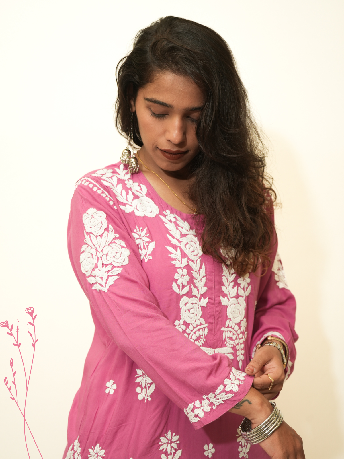 Meena modal chikankari Long kurti