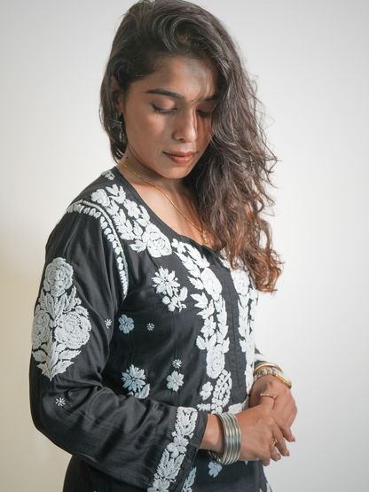 Meena modal chikankari Long kurti